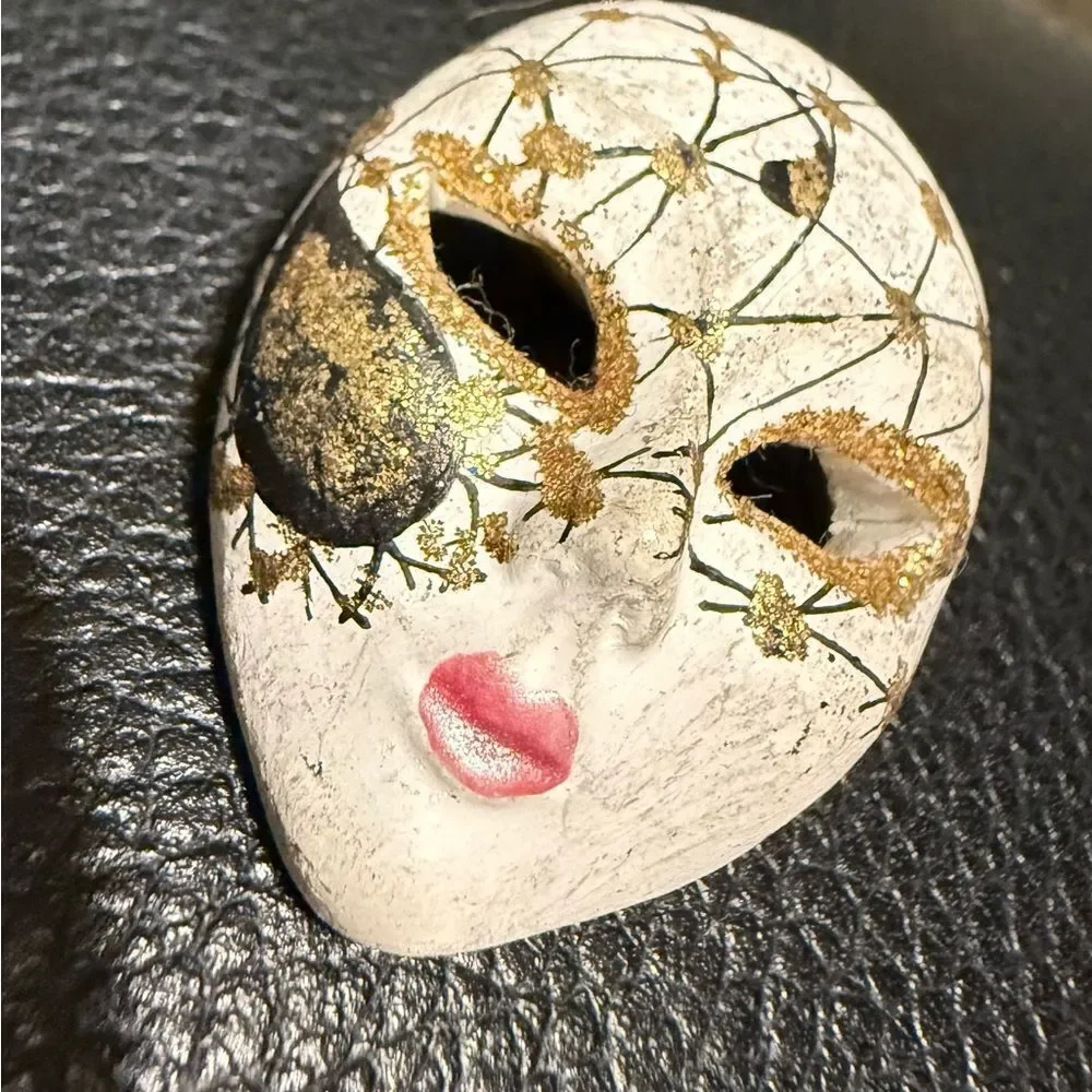 Hand-Painted Miniature Mask Brooch – Gold & Black Art Piece for Women